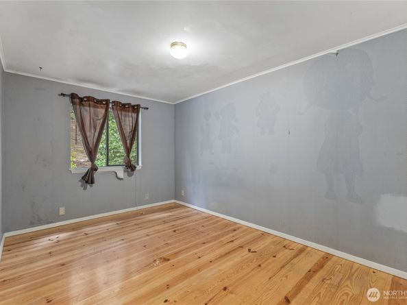 1534 Madrona Point Drive, Bremerton WA 98312