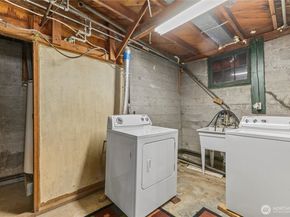 1534 Madrona Point Drive, Bremerton WA 98312