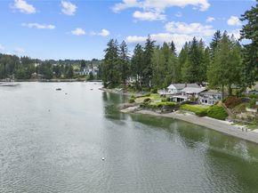 1534 Madrona Point Drive, Bremerton WA 98312