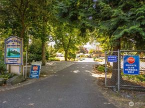 18733 50th Avenue NE, Lake Forest Park WA 98155