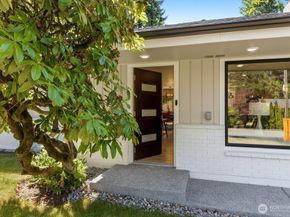 18733 50th Avenue NE, Lake Forest Park WA 98155
