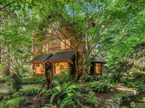 17804 Thorsen Road SW, Vashon WA 98070