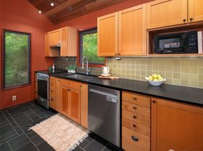 17804 Thorsen Road SW, Vashon WA 98070