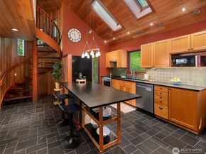 17804 Thorsen Road SW, Vashon WA 98070