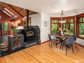 17804 Thorsen Road SW, Vashon WA 98070