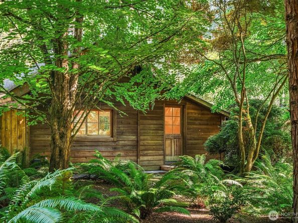 17804 Thorsen Road SW, Vashon WA 98070