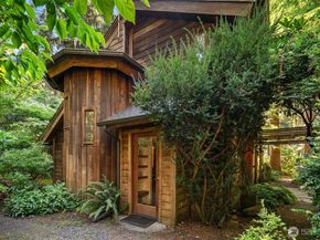 17804 Thorsen Road SW, Vashon WA 98070