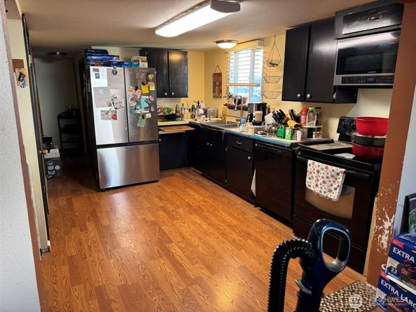 19415 143rd Place SE, Renton WA 98058