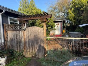 19415 143rd Place SE, Renton WA 98058