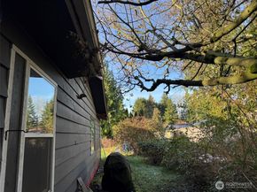19415 143rd Place SE, Renton WA 98058