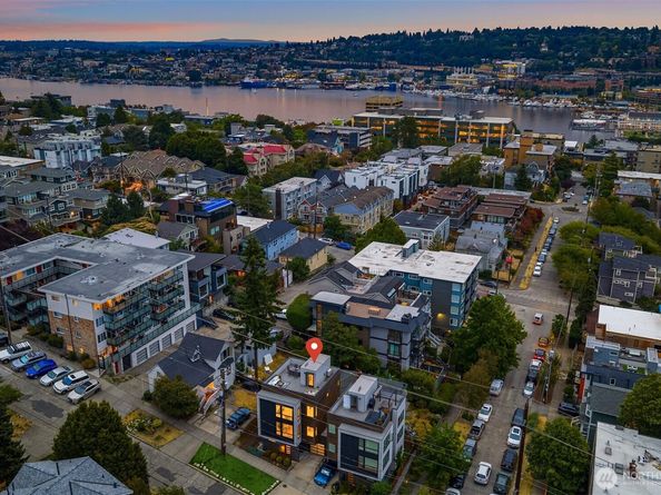 1002 5th Avenue N, Seattle WA 98109