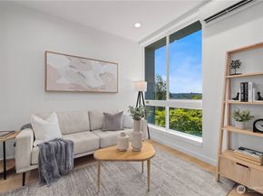 3852 Carr Place N, Seattle WA 98103