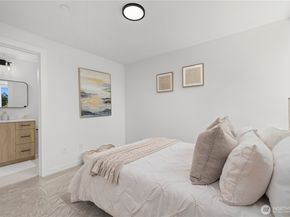 3852 Carr Place N, Seattle WA 98103