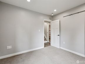 8258 Interlake Avenue N, Seattle WA 98103