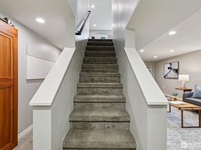 8258 Interlake Avenue N, Seattle WA 98103