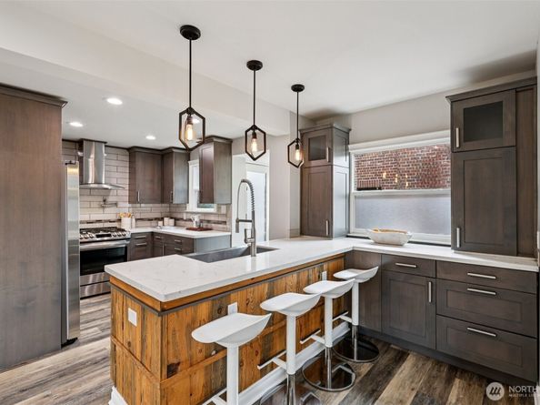 8258 Interlake Avenue N, Seattle WA 98103