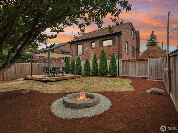 8258 Interlake Avenue N, Seattle WA 98103