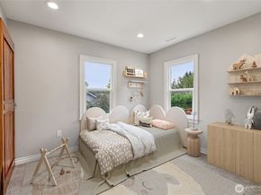 8258 Interlake Avenue N, Seattle WA 98103