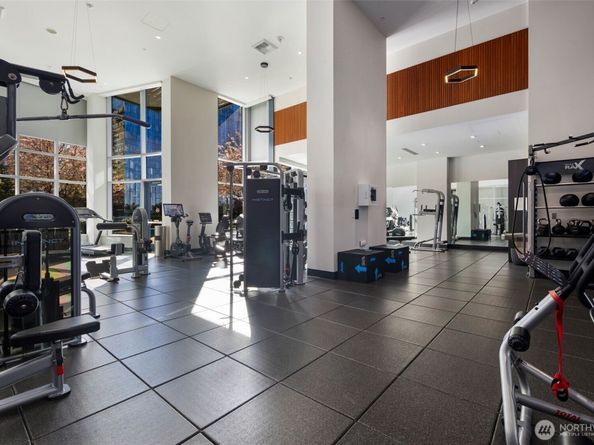 188 Bellevue Way NE 1806, Bellevue WA 98004