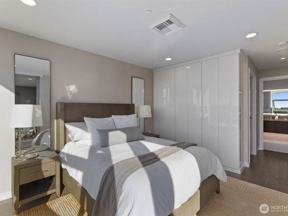 188 Bellevue Way NE 1806, Bellevue WA 98004