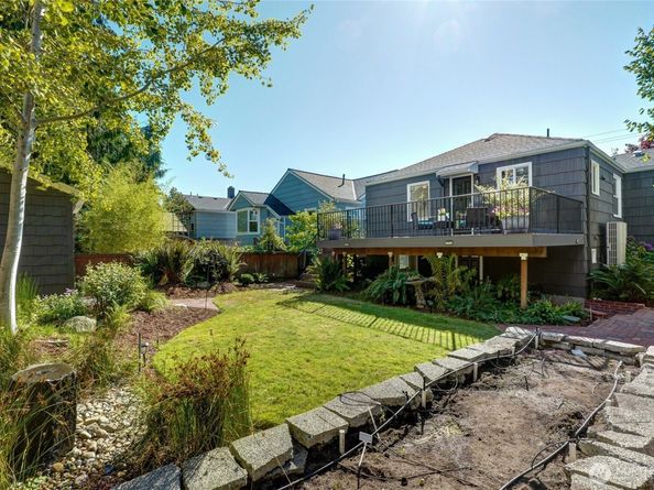8034 17th Ave NW, Seattle WA 98117