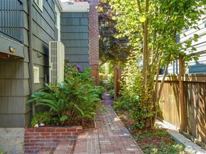 8034 17th Ave NW, Seattle WA 98117