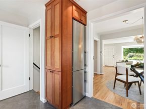 8034 17th Ave NW, Seattle WA 98117