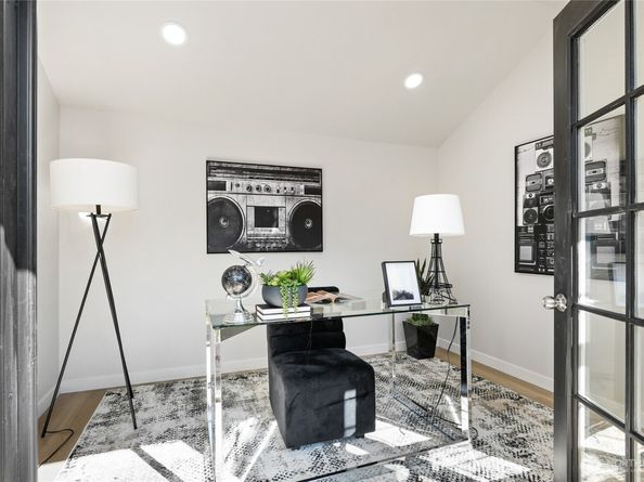 8034 17th Ave NW, Seattle WA 98117