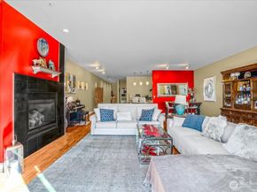 2920 Eastlake Avenue E 403, Seattle WA 98102