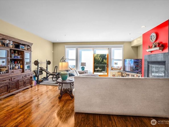 2920 Eastlake Avenue E 403, Seattle WA 98102