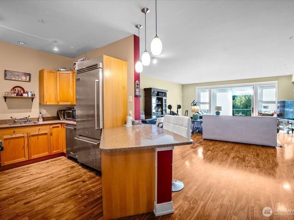 2920 Eastlake Avenue E 403, Seattle WA 98102