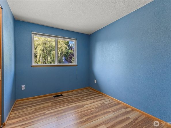 18411 22nd Drive SE, Bothell WA 98012