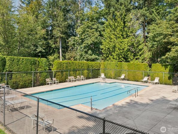 14717 NE 44th Pl R7, Bellevue WA 98007