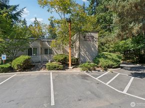 14717 NE 44th Pl R7, Bellevue WA 98007