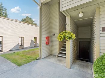 14717 NE 44th Pl
