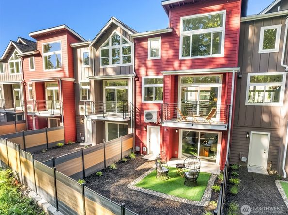 19722 Filbert Drive B4, Bothell WA 98012