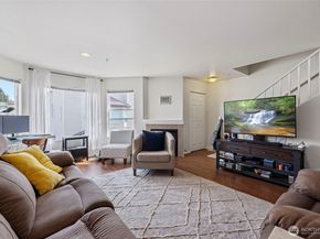 8823 Holly Drive 502, Everett WA 98208