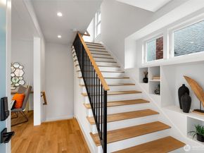 2511 2nd Avenue W, Seattle WA 98119