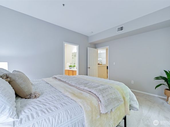 12109 NE 171st Place B103, Bothell WA 98011