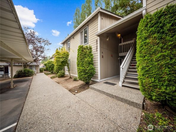 20120 66th Place W E3, Lynnwood WA 98036