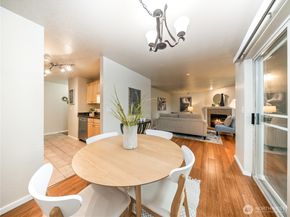 20120 66th Place W E3, Lynnwood WA 98036