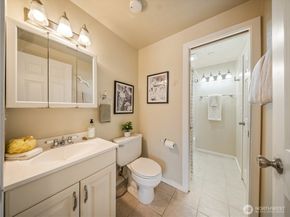 20120 66th Place W E3, Lynnwood WA 98036