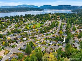 17605 NE 15th Place, Bellevue WA 98008