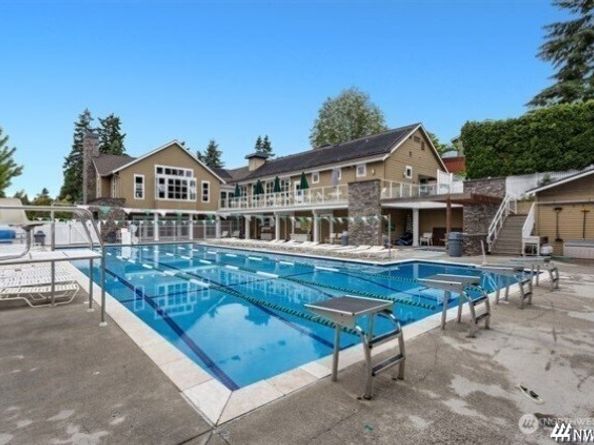17605 NE 15th Place, Bellevue WA 98008
