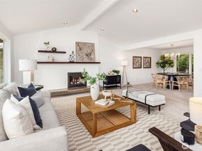 17605 NE 15th Place, Bellevue WA 98008