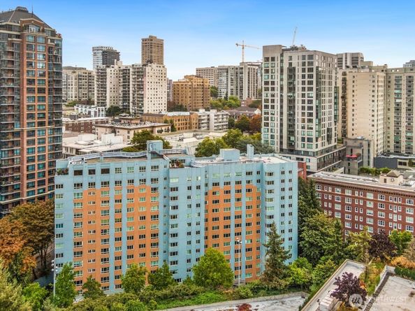 1400 Hubbell Place 301, Seattle WA 98101
