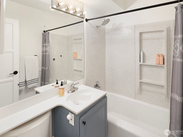 1400 Hubbell Place 301, Seattle WA 98101