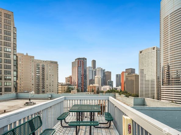 1400 Hubbell Place 301, Seattle WA 98101