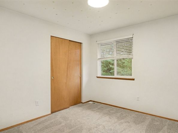 12606 SE 265th Place, Kent WA 98030