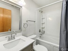 12606 SE 265th Place, Kent WA 98030